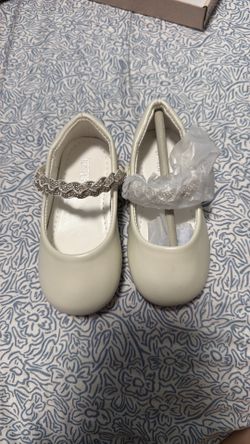 Baptism shoes (size5)
