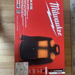 Milwaukee M12 AXIS S Long Sleeve Women's Full-Zip Heated Jacket Kit