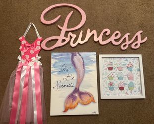 Girls’ Room Decor
