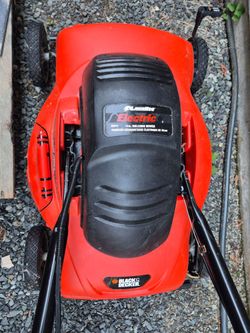 Black & Decker electric lawnmower MM675 "Lawnhog"