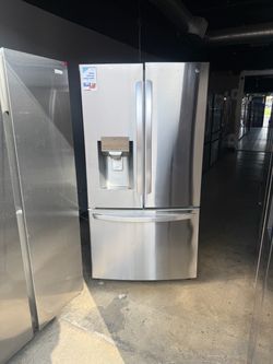 LG Refurbished ThinQ French Door Refrigerator With Water Dispenser & Icemaker - Stainless steel  ‼️