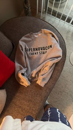 SUPERNOVACON. Event Staff. Cotton. Medium. Preloved. Crew Neck Heather Gray Sweater