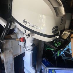 Outboard tohatsu 5 hp propane Used Twice/ Like New /SHAFT LENGTH: 15" (Short)
