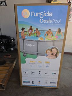 New 14ft funsicle Oasis Pool