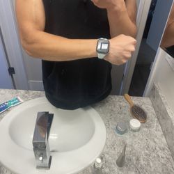 Apple Watch Series 5 44 Mm, Aluminum & Ceramic Case, Has GPS Plus Cellular Data 