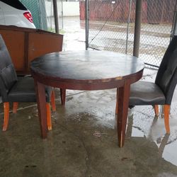 Small Table With Two Chairs