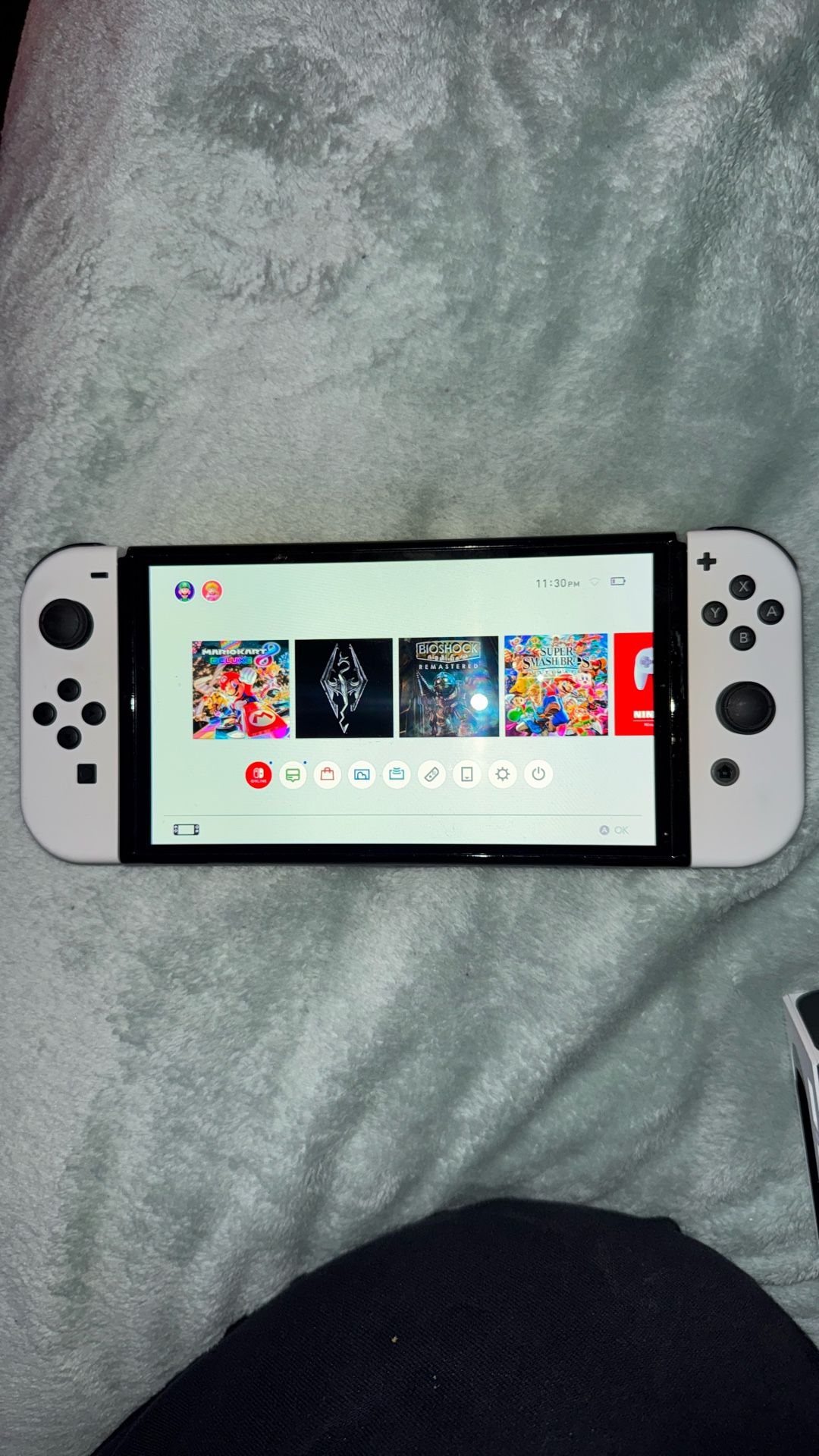 Nintendo Switch OLED (LIKE NEW)