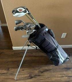 Golf Set Bundle w/TaylorMade R11 Driver