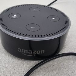 Echo Dot (2nd Gen), Black – Smart speaker with Alexa – Like new.