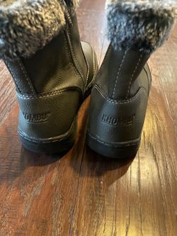 Khombu Black Winter Boots with Faux Fur Lining