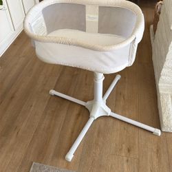 HALO Bassinest Swivel Sleeper – Easy Access Baby Bassinet