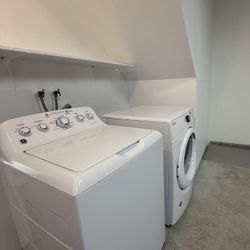 Pickup Only - Whirlpool Dryer - Frontload 