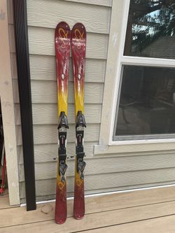 K2 Burnin Luv T-nine 153 cm Skis With Marker Piston Bindings