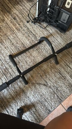 Pull Up Bar