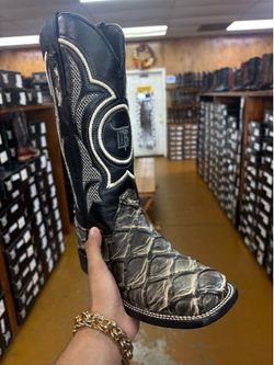 Men’s Boots