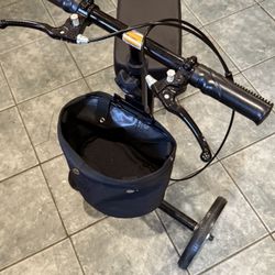 Knee Walker With Brake And Basket 