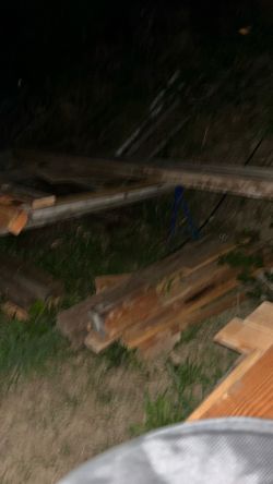 Good leftover woodpiles 2x4 - 4x4.  4x6