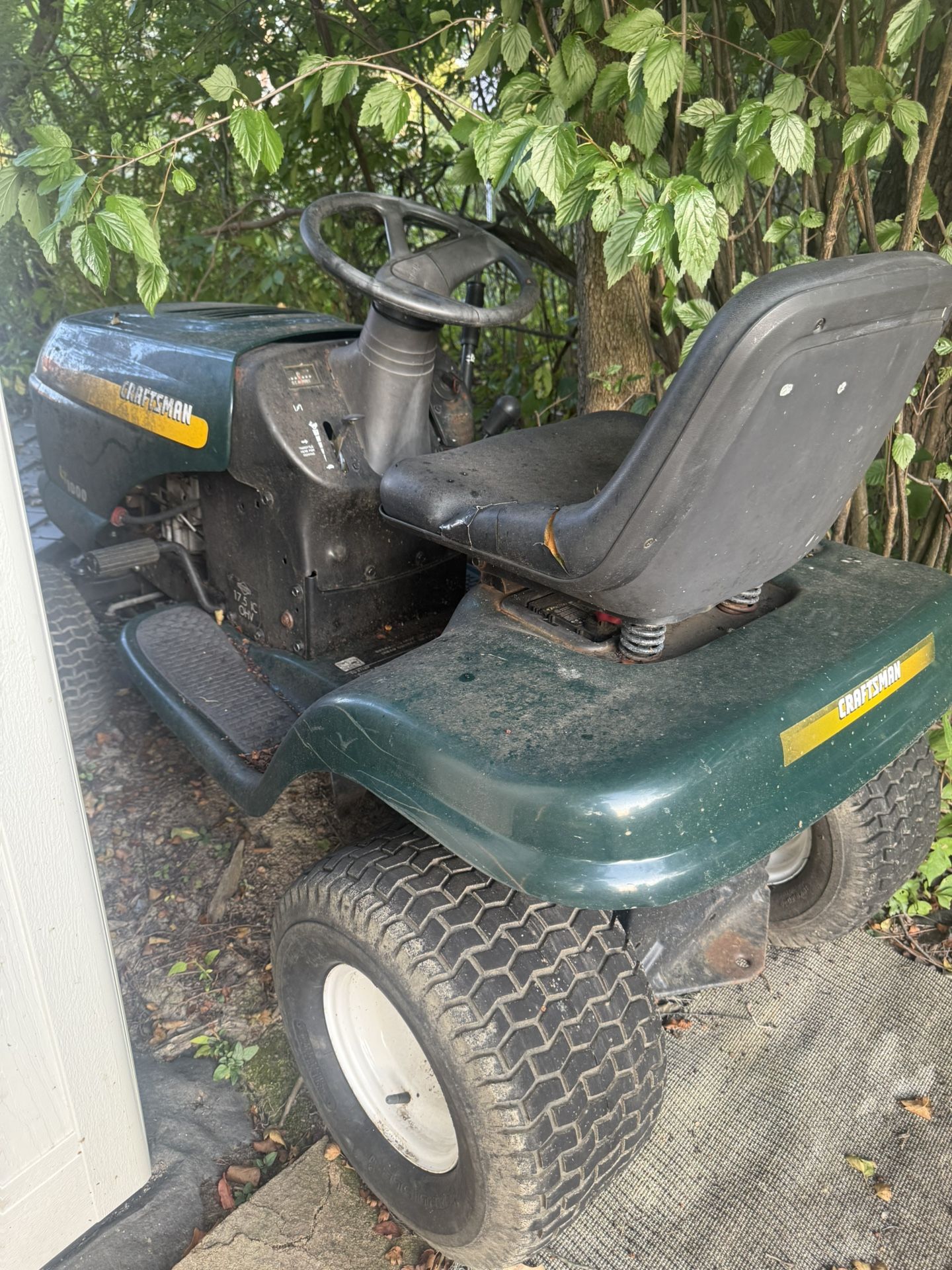 Lawn Tractor