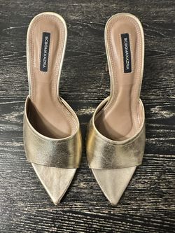 BCBGMaxAzria  Heels