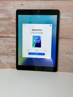 iPad 9th Gen - WiFi & Cellular - 64GB