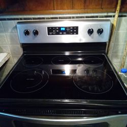 GE Glass Top Stove Only A Year Old