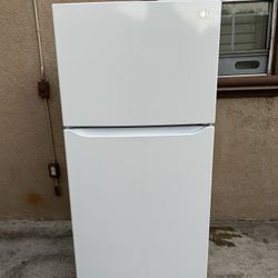 3 MONTHS WARRANTY 30x30x66 LG REFRIGERATOR WHITE 20CU FT 