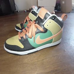 Nike Dunk High 9.5 Name Zack On Heel 