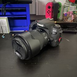 Canon 77D Bundle