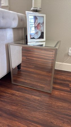 Set of mirrored end tables, Z gallery