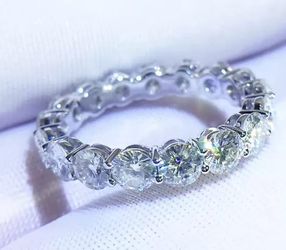 Wedding ring/engagement ring