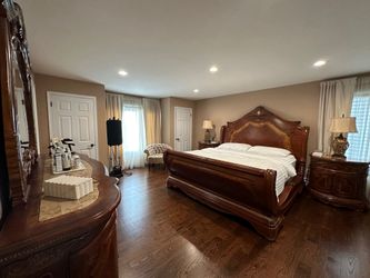 Michael Amini Signature Series Bedroom Furniture Set