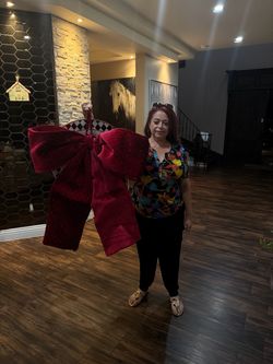 6 Giant Holiday Velvet Bows