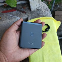 Razr Flip Phone touchscreen 2023 Boost Mobile Only Paid off All works 100% $240! Or Trade are welcome