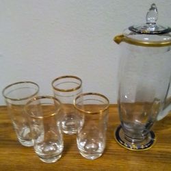 Hand Painted Glass Pitcher With 4 Glasses