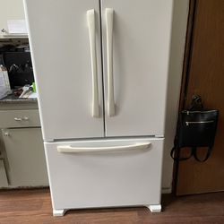 Amana Refrigerator 