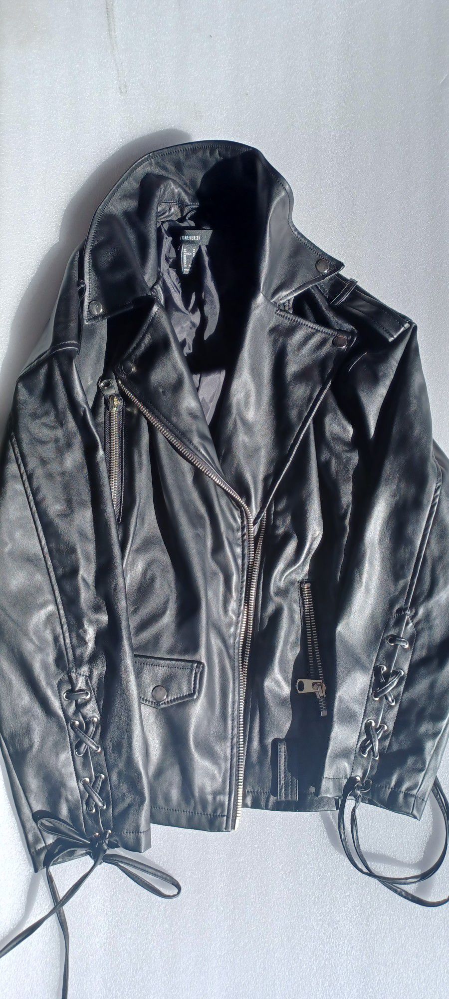 Jacket  Forever 21  Women's  Size M