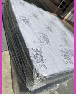 King size mattress/ Colchon