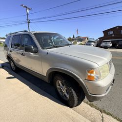 2003 Ford Explorer