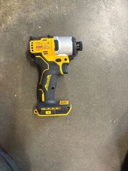 Delwalt drill no battery