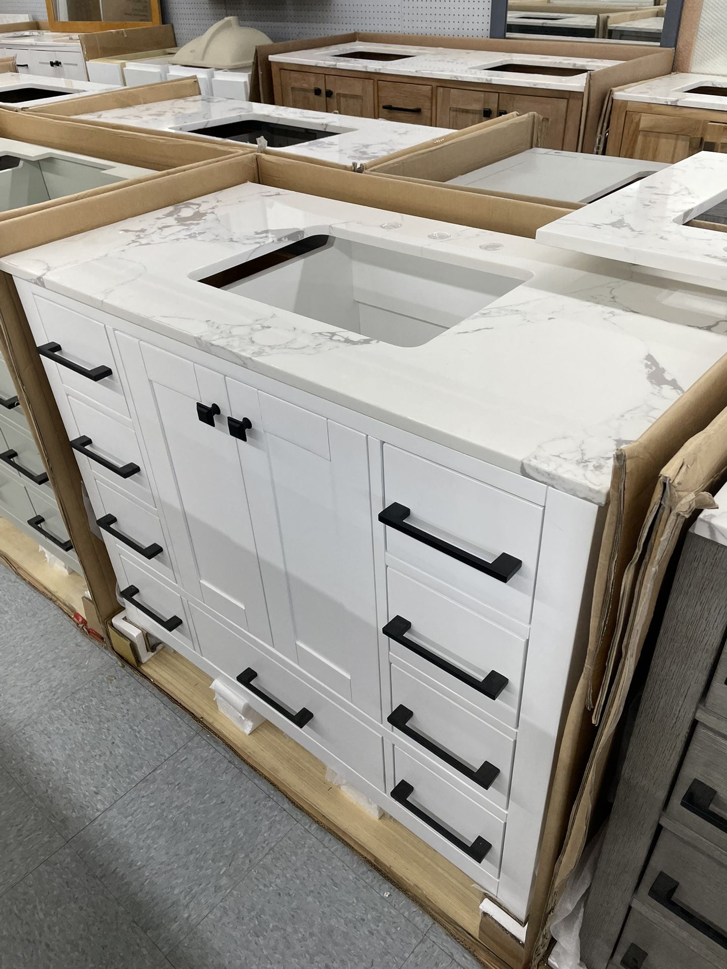 Bathroom vanity cabinet 42” full mango Quartz top with sink And Backsplash