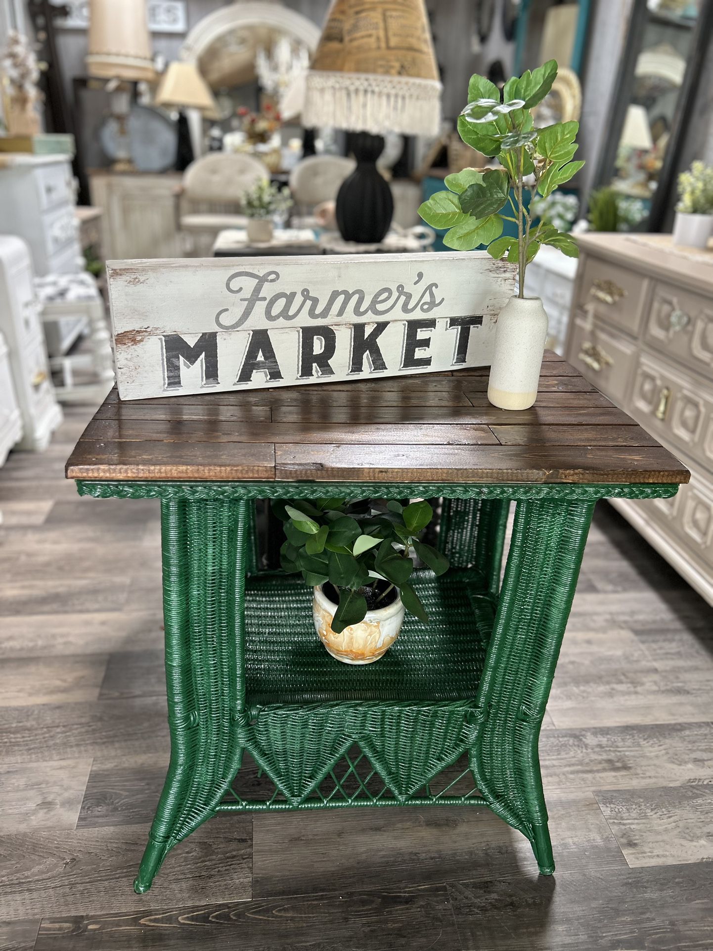 Vintage Hunter Green Farmhouse Style Accent Table 