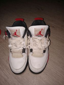 4s size 9.5