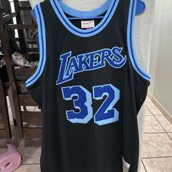 Magic Johnson Lakers Mitchell And Ness Black 1984-85 Hardwood Classics  Swingman Jersey 2xl