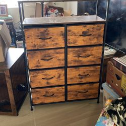 Dresser/Small tv stand