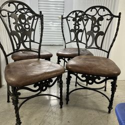 Kitchen Dining Table + 4 chairs 