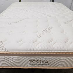 CLEARANCE!  Saatva Memory Foam Hybrid Queen Mattress - Delivery Available