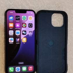 APPLE IPHONE 14 5G 128 GIGABYTES IN BLACK COLOR. PHONE IS UNLOCKED FOR ANY COMPANY CARRIER 