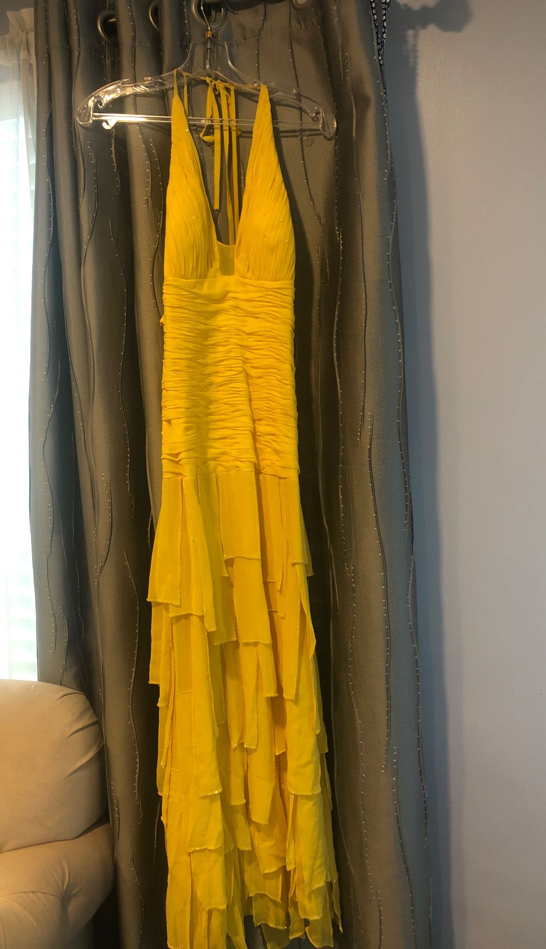 Yellow dress size 2
