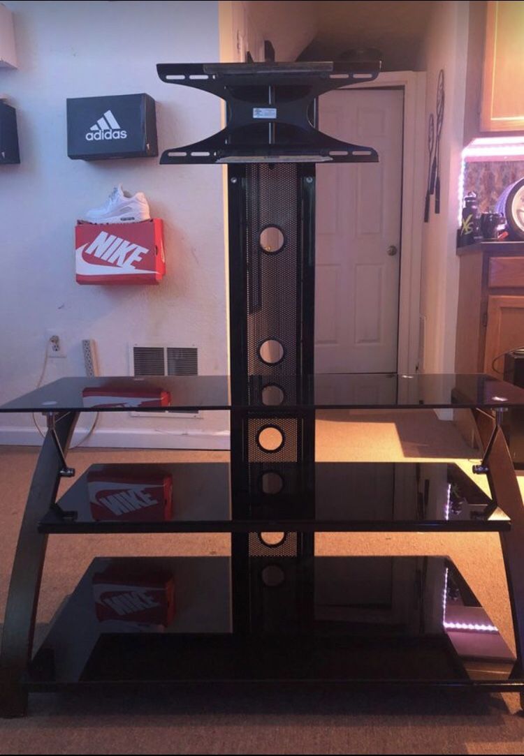 Tv mounting stand