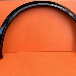 2019 - 2023 AUDI E-TRON S SPORTBACK RIGHT PASSENGER FENDER FLARE OEM 4KE853718E